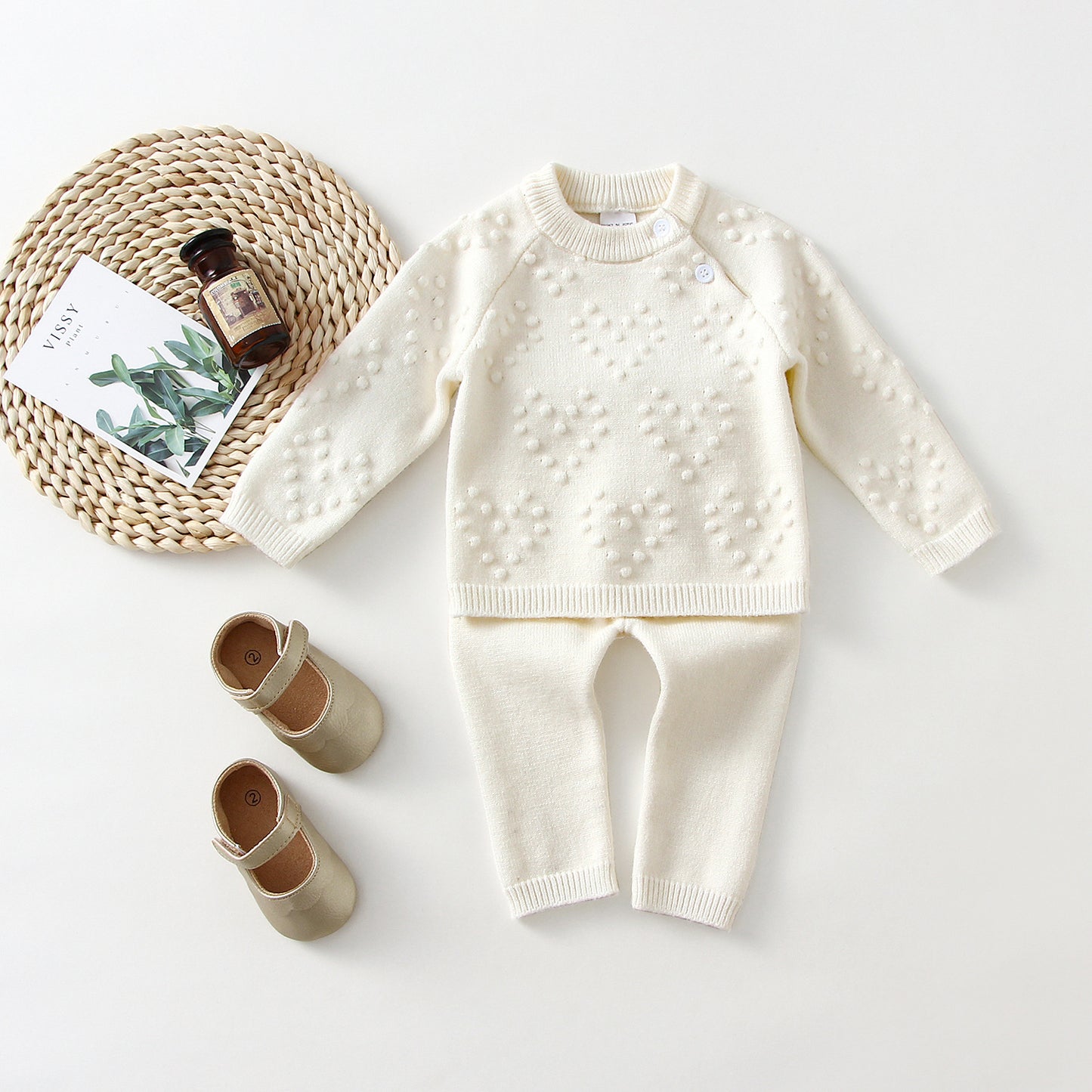 Woven Hugs Knit Set